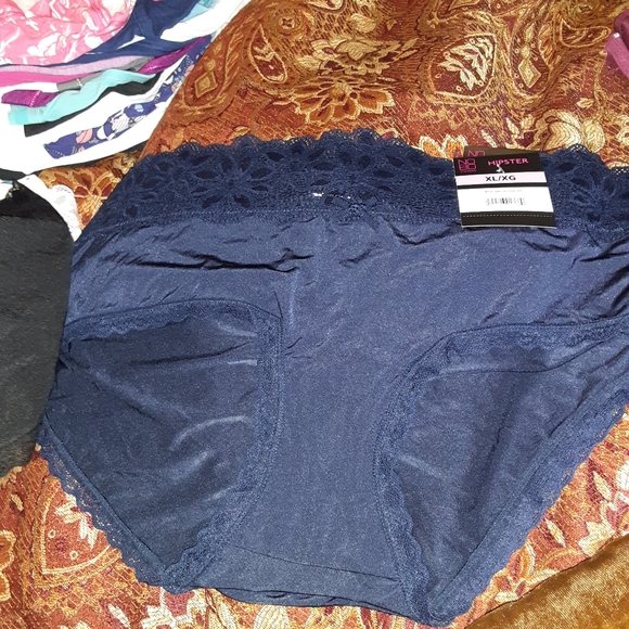 SOLD - Picture 4 of 4